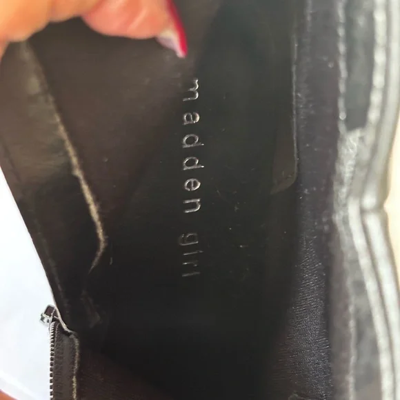 Madden Girl Black Black Square Toe Block Heel Ankle Boots Size 7M - Picture 11 of 12